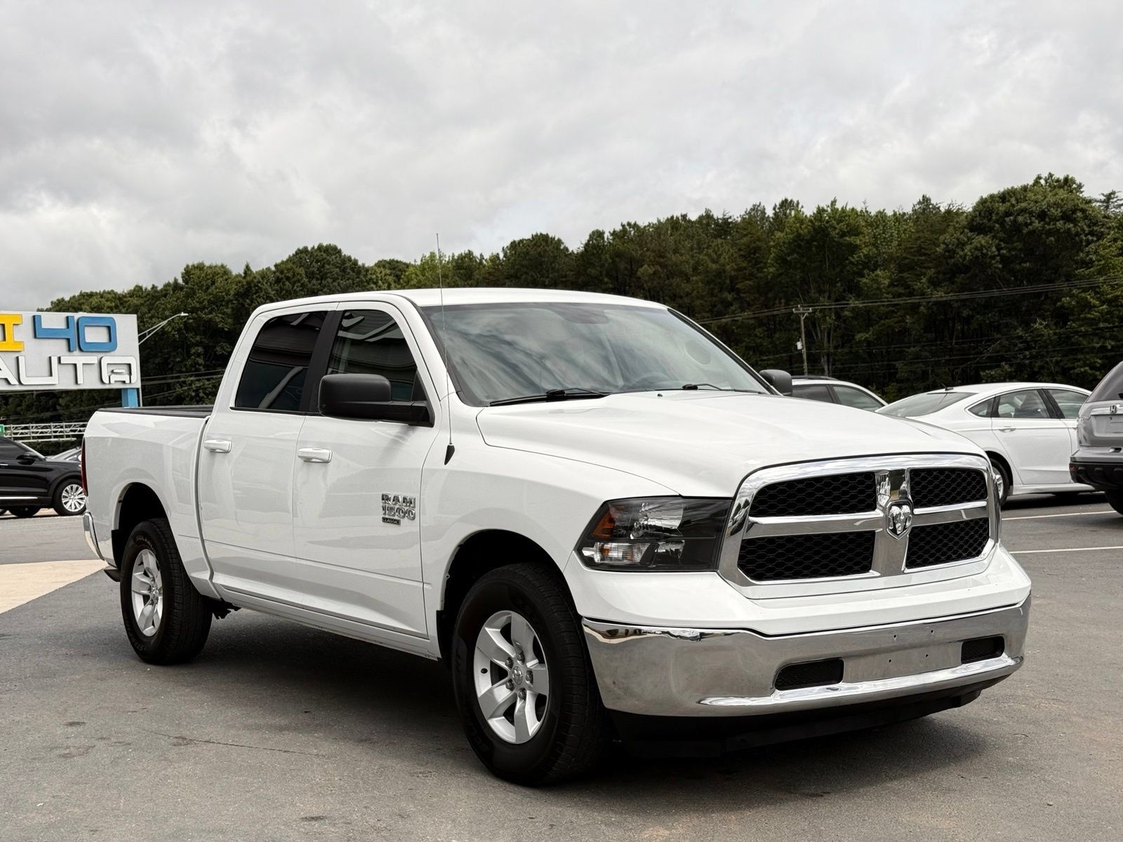 Used 2021 RAM 1500 Classic SLT AWD/4WD image 6