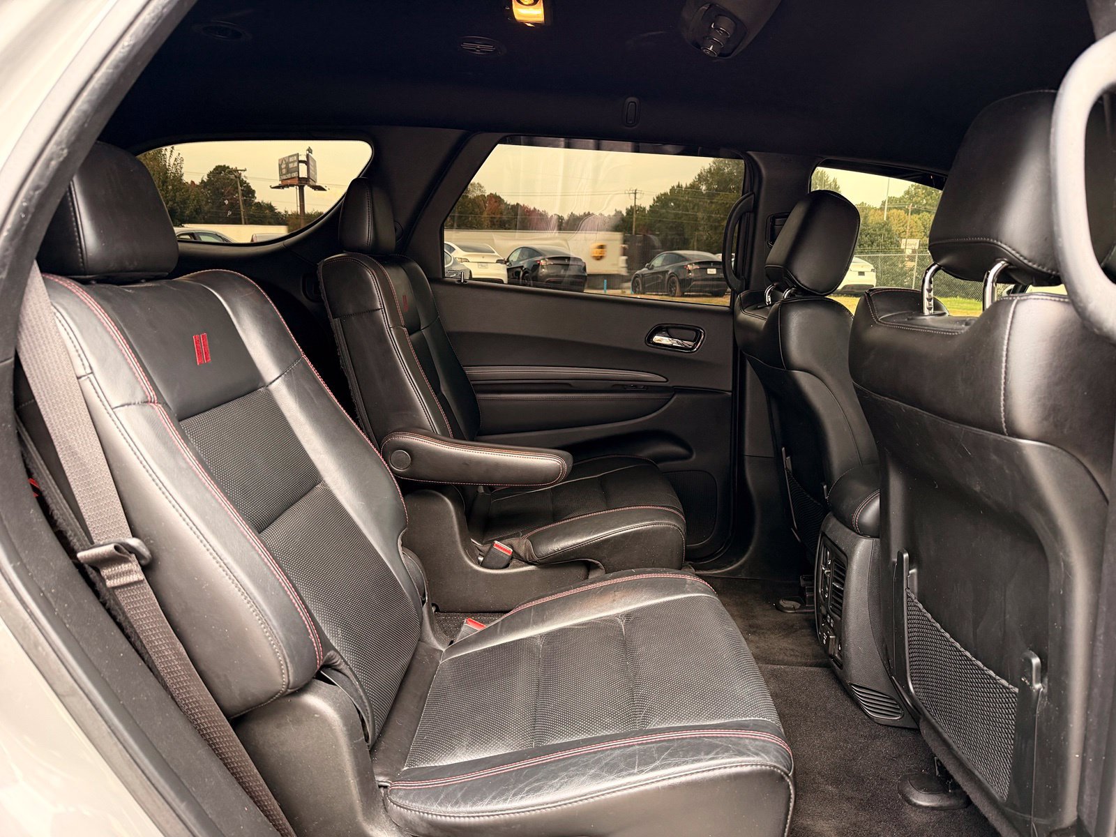 Used 2022 Dodge Durango R/T w/ Blacktop Package AWD/4WD image 28