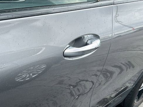 Used 2022 Mercedes-Benz GLA 250 4MATIC image 6