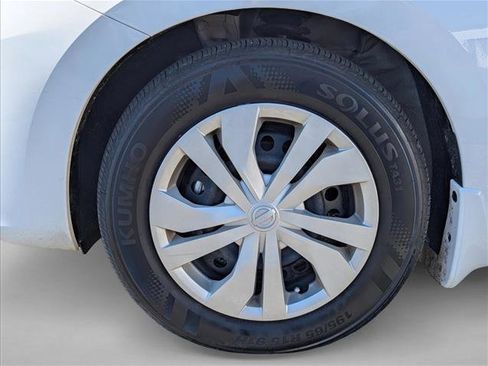 Used 2025 Nissan Versa S w/ Trunk Package image 9