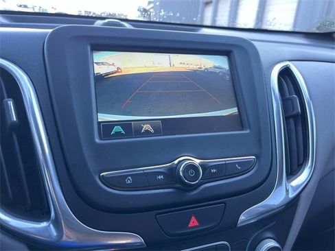 Used 2018 Chevrolet Equinox LS image 35