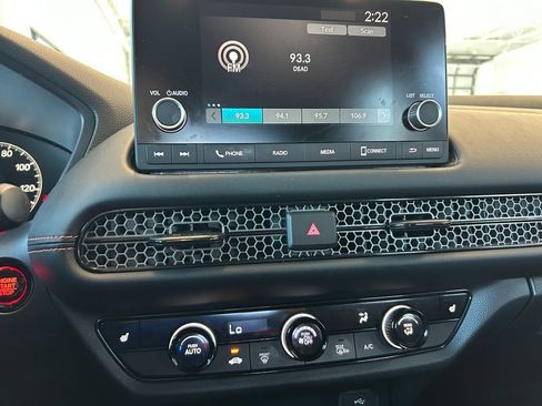 Used 2025 Honda HR-V Sport image 30