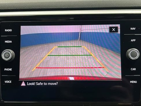 Used 2022 Volkswagen Atlas SEL AWD/4WD image 14