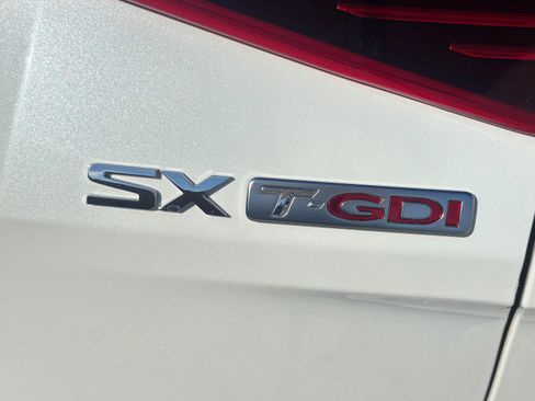 Used 2021 Kia Seltos SX image 9