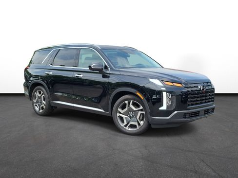 Used 2023 Hyundai Palisade Limited AWD/4WD image 3