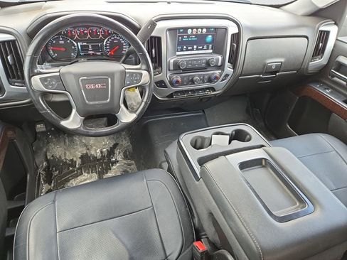 Used 2018 GMC Sierra 1500 SLE w/ Black Pack image 12