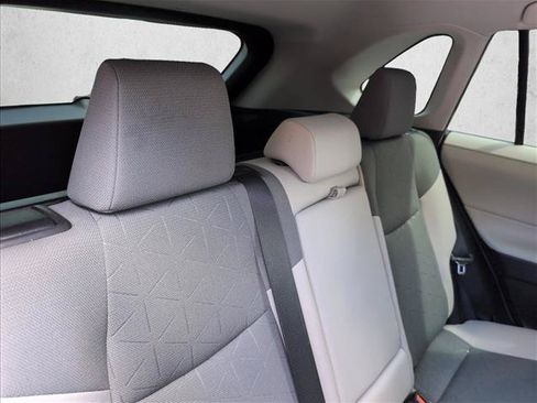 Used 2021 Toyota RAV4 XLE AWD/4WD image 26