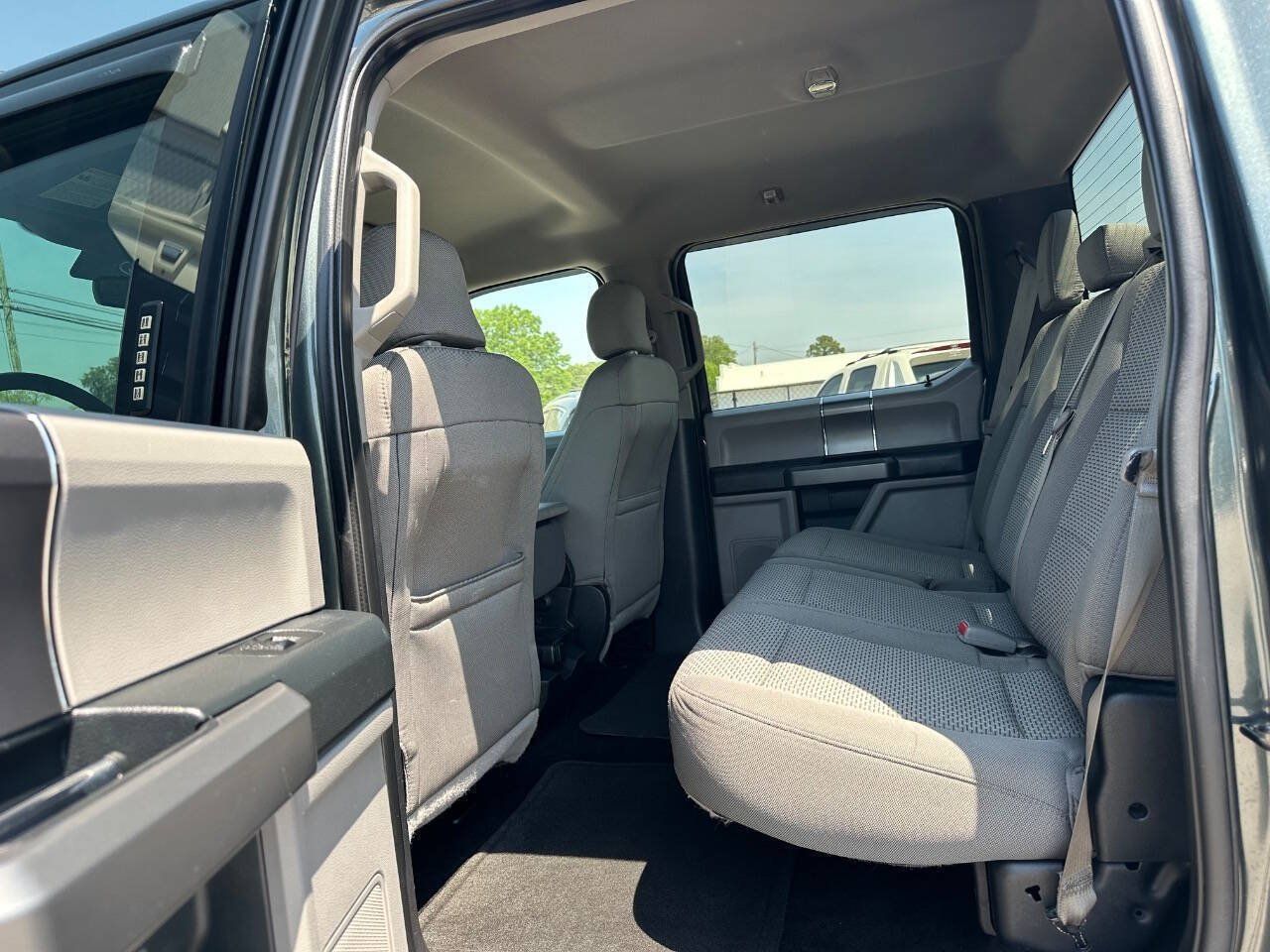 Used 2015 Ford F150 XLT w/ Equipment Group 301A Mid AWD/4WD image 24