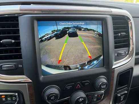 Used 2019 RAM 1500 Laramie w/ Convenience Group AWD/4WD image 20
