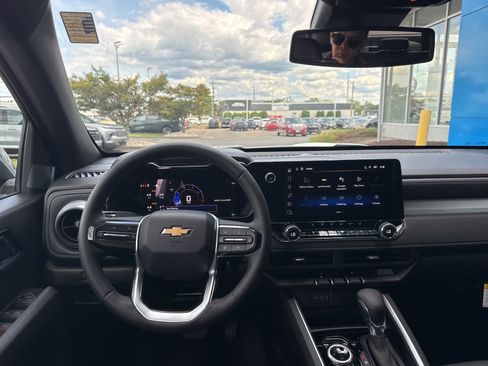 New 2026 Chevrolet Colorado LT w/ LT Convenience Package image 2