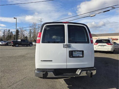 Used 2019 Chevrolet Express 2500 w/ Driver Convenience Package image 7