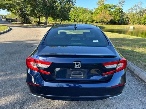 Used 2019 Honda Accord EX image 4