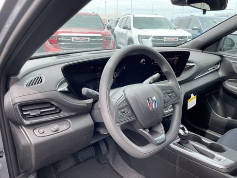 New 2026 Buick Envista Preferred FWD image 9