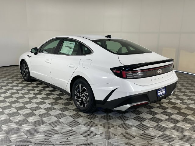 New 2026 Hyundai Sonata Blue FWD image 17