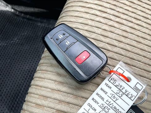 Used 2023 Toyota 4Runner SR5 image 13