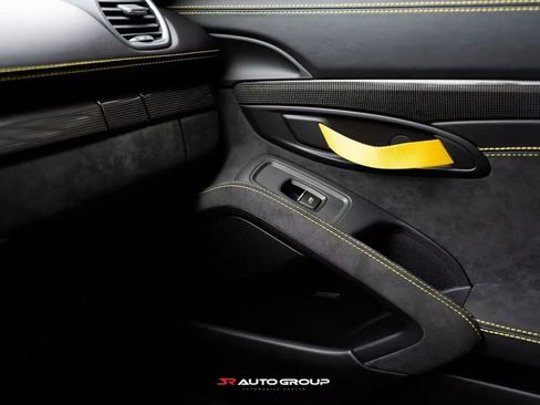 Used 2020 Porsche 718 Cayman GT4 RWD image 17