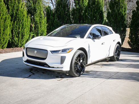 Used 2024 Jaguar I-PACE R-Dynamic HSE AWD/4WD image 5