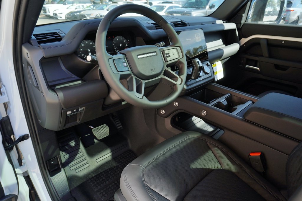 New 2026 Land Rover Defender 110 S AWD/4WD image 12