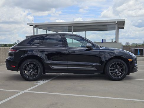 Certified 2026 Porsche Macan Turbo AWD/4WD image 9