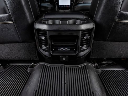 Used 2024 RAM 3500 Limited image 33