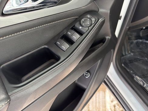 Used 2023 Chevrolet Traverse LT w/ LPO, Cargo Package image 12