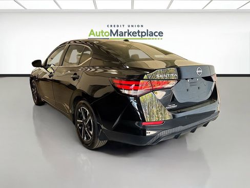 Used 2025 Nissan Sentra SV image 4