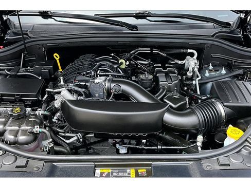 Certified 2025 Dodge Durango GT AWD/4WD image 56