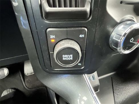 Used 2022 Ford F150 XLT w/ Equipment Group 302A High image 34