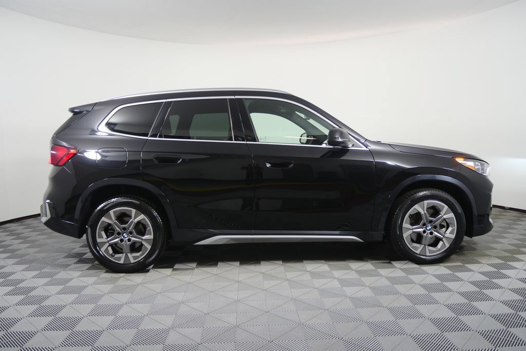 Certified 2025 BMW X1 xDrive28i AWD/4WD image 6
