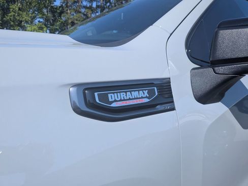 Certified 2025 GMC Sierra 1500 AT4 w/ AT4 Premium Package AWD/4WD image 3