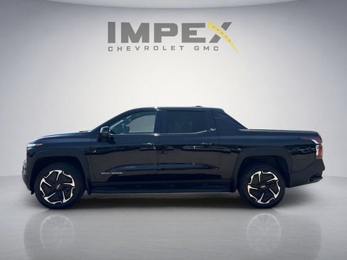 Used 2026 Chevrolet Silverado EV LT AWD/4WD image 2