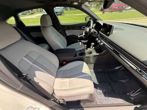 Used 2026 Honda Civic Sport image 40