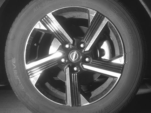 Used 2025 Nissan Sentra SV FWD image 10
