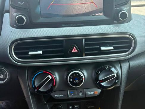 Used 2018 Hyundai Kona SEL FWD image 15