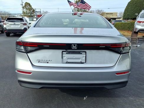 Used 2024 Honda Accord EX image 2