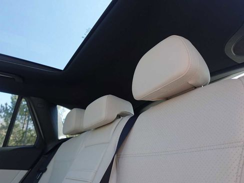 New 2026 Mercedes-Benz GLC 300 4MATIC image 59