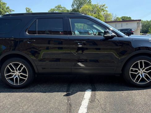 Used 2018 Ford Explorer Sport AWD/4WD image 11