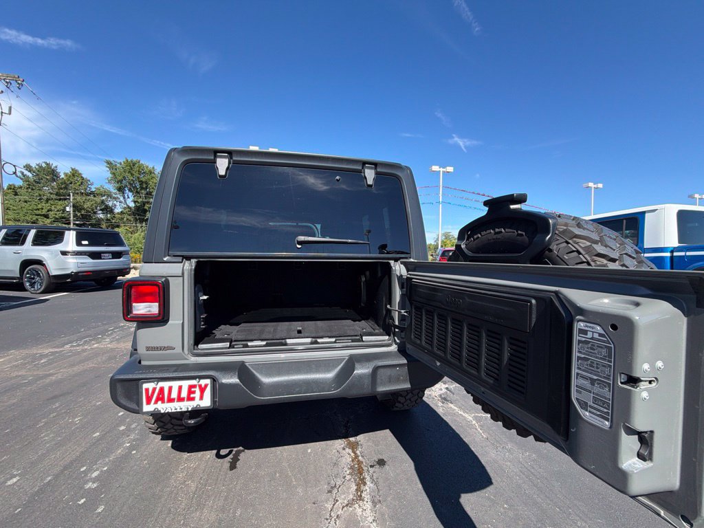 Used 2020 Jeep Wrangler Unlimited Sport AWD/4WD image 38