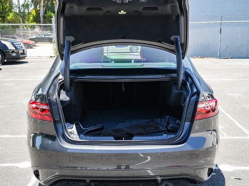 Used 2024 Jaguar XF R-Dynamic SE RWD image 25