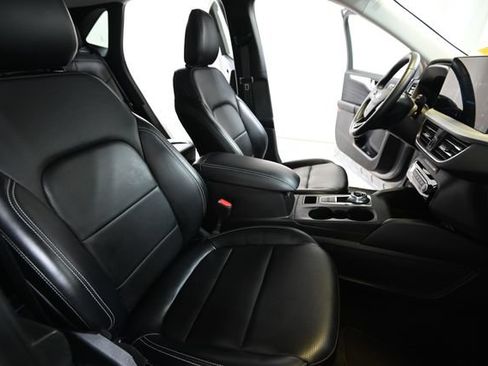 Used 2024 Ford Escape Platinum AWD/4WD image 27
