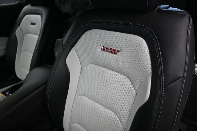 Used 2024 Chevrolet Camaro SS RWD image 17