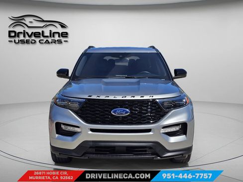 Used 2024 Ford Explorer ST-Line w/ Class IV Trailer Tow Package image 2