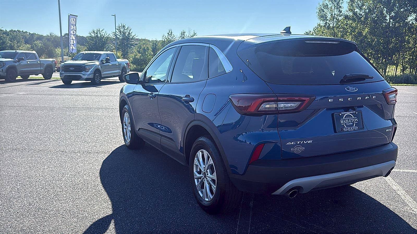 Used 2023 Ford Escape Active AWD/4WD image 9