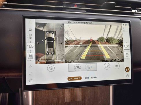 Certified 2024 Land Rover Range Rover Long Wheelbase Autobiography image 24