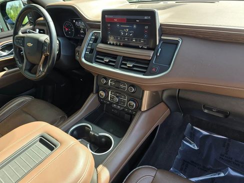 Used 2021 Chevrolet Tahoe High Country w/ Premium Package AWD/4WD image 11