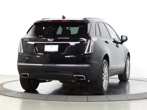 Certified 2023 Cadillac XT5 Sportv AWD/4WD image 10