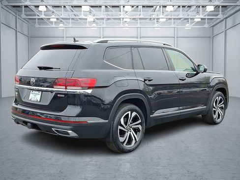 Certified 2022 Volkswagen Atlas SEL image 6
