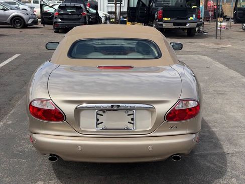 Used 2002 Jaguar XK8 Convertible RWD image 8