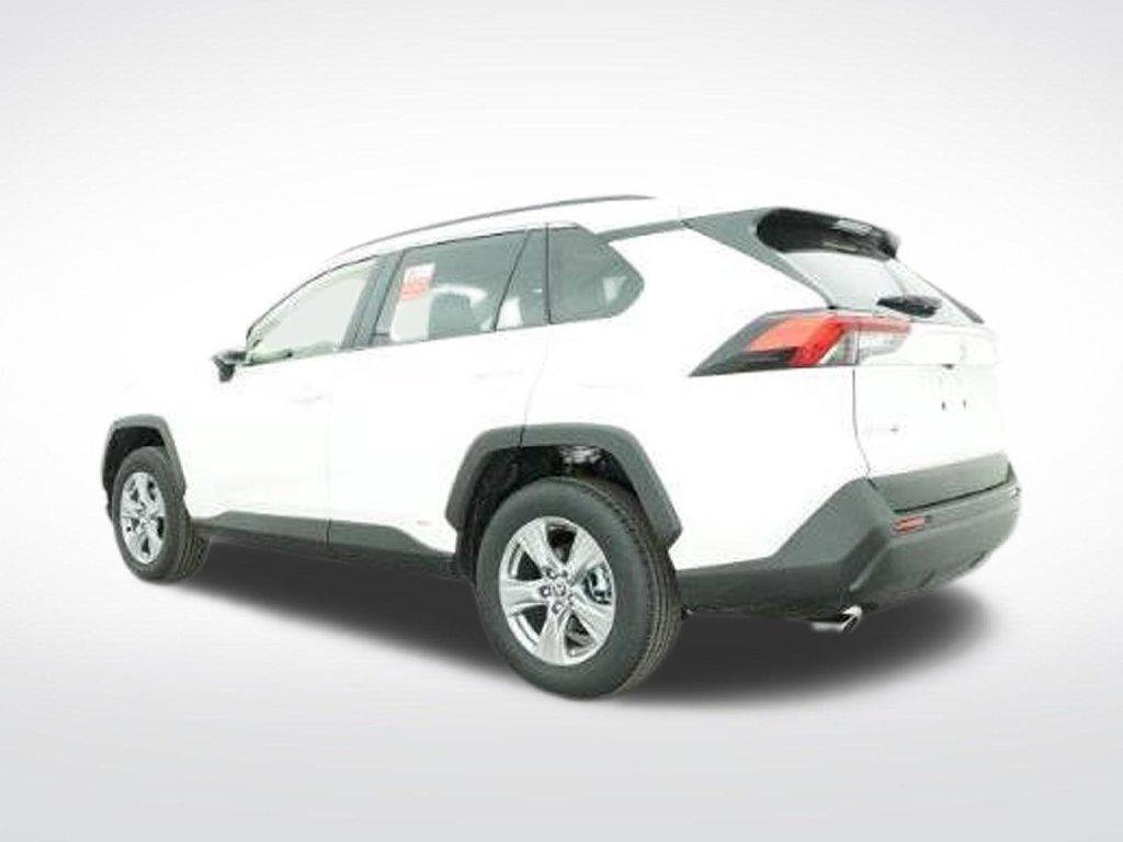 Used 2025 Toyota RAV4 XLE w/ Convenience Package AWD/4WD image 25