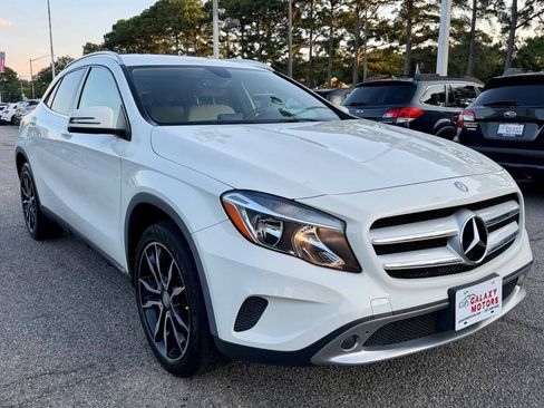 Used 2015 Mercedes-Benz GLA 250 4MATIC image 3